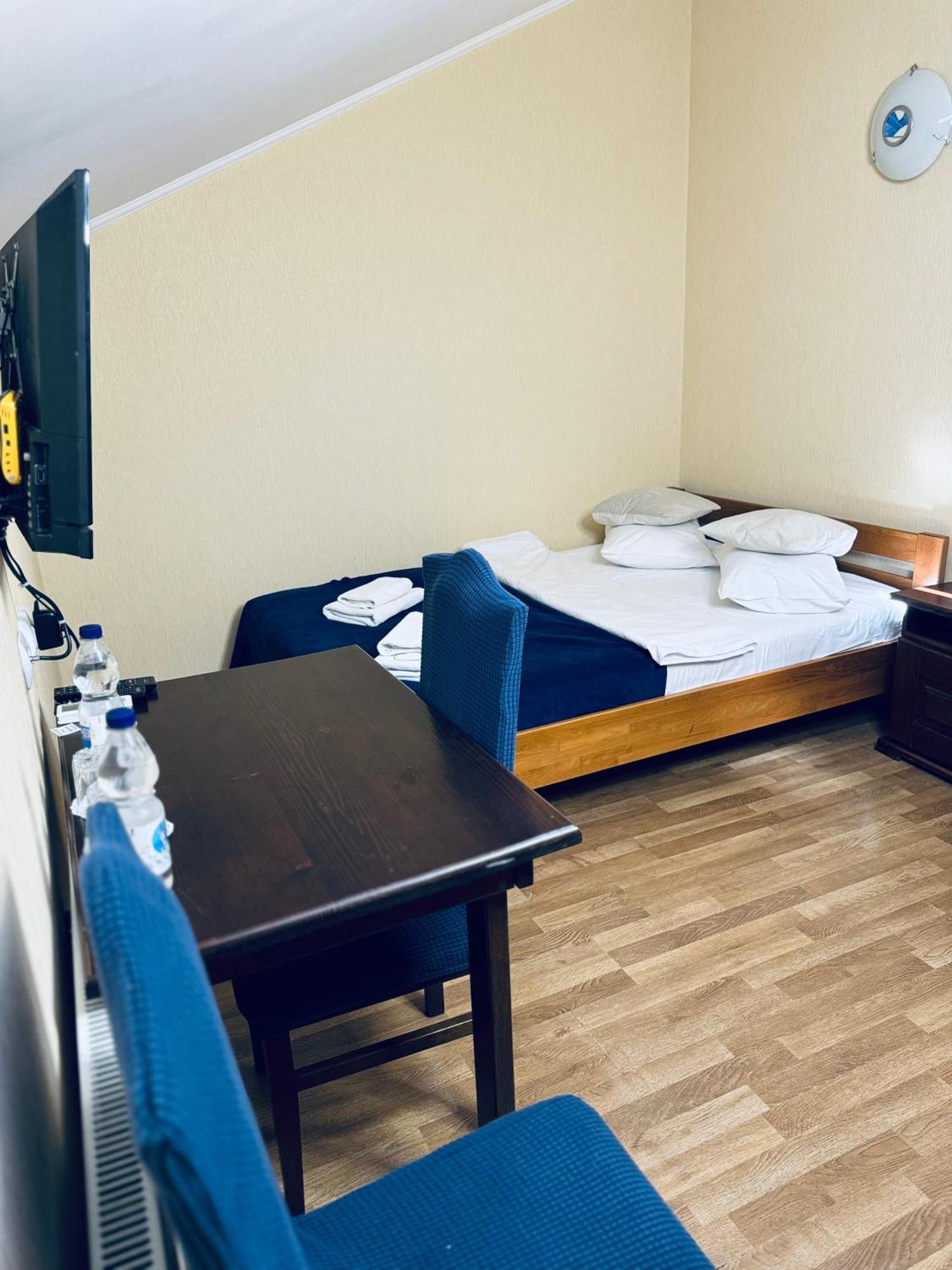 Etna Hotel إلفيف المظهر الخارجي الصورة